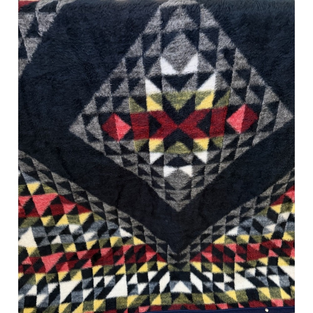 Biederlack of America Blanket Cuddle Wrap Kaleidoscope Geometric 55"x67" USA
